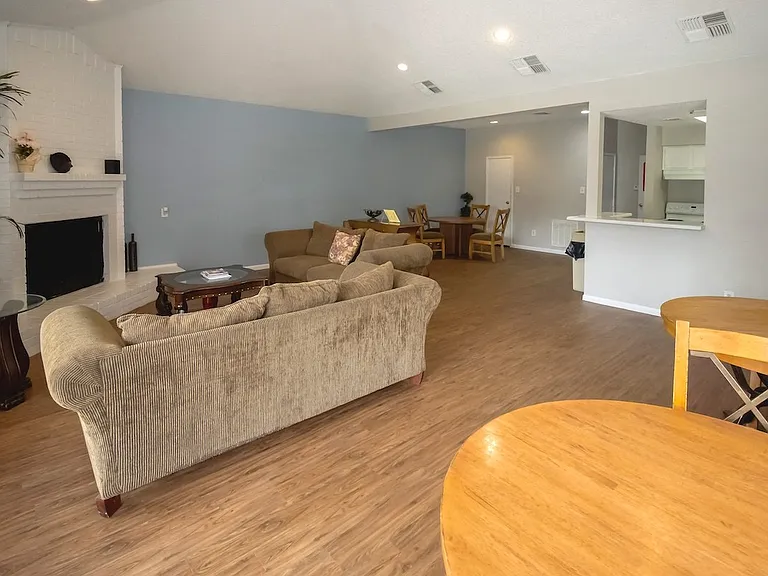 Pine Creek Apartments — Photo 62