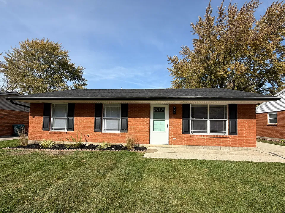 1140 Bahama Dr