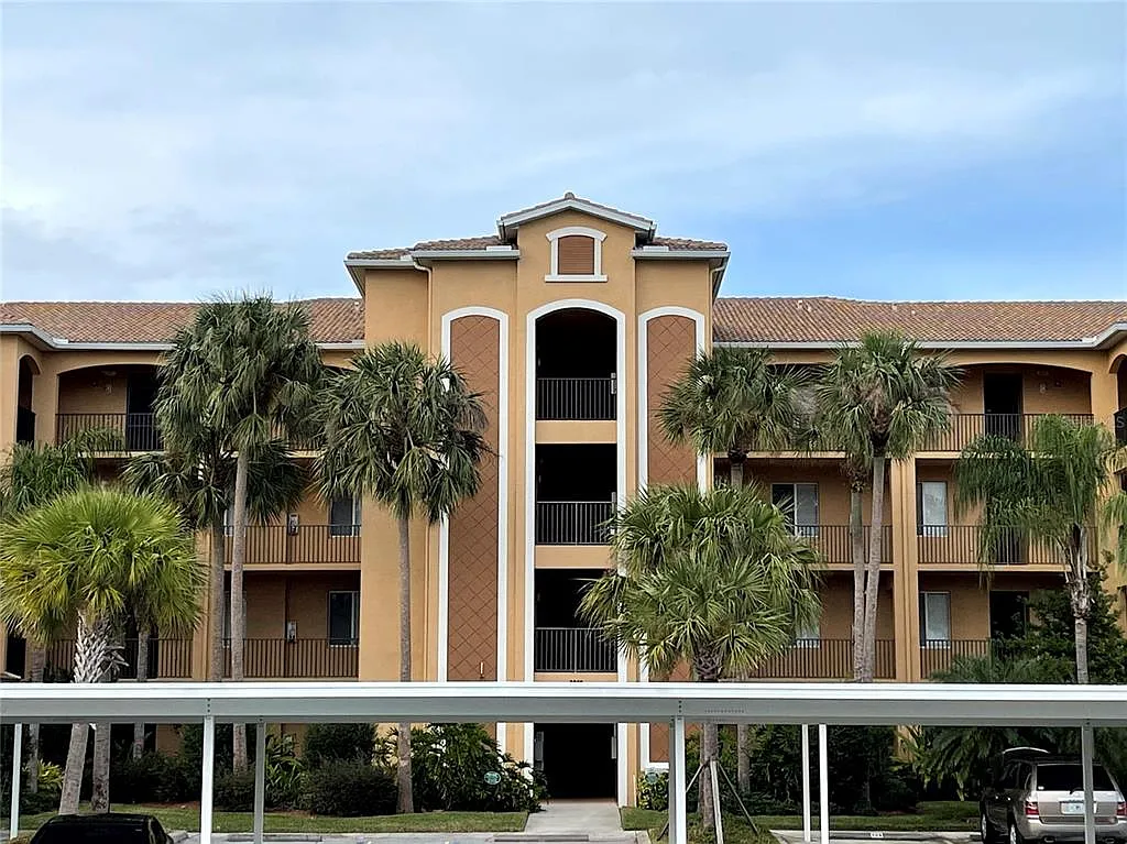 2 bed, 2.0 bath, 1121 sqft, $2,150 — Photo 1