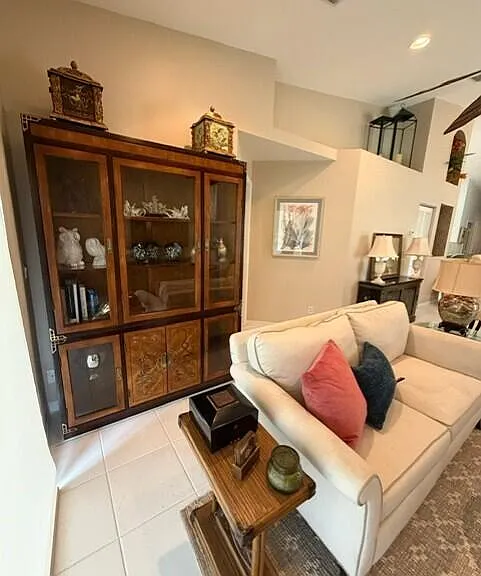 9391 Bridgeport Dr — Photo 14