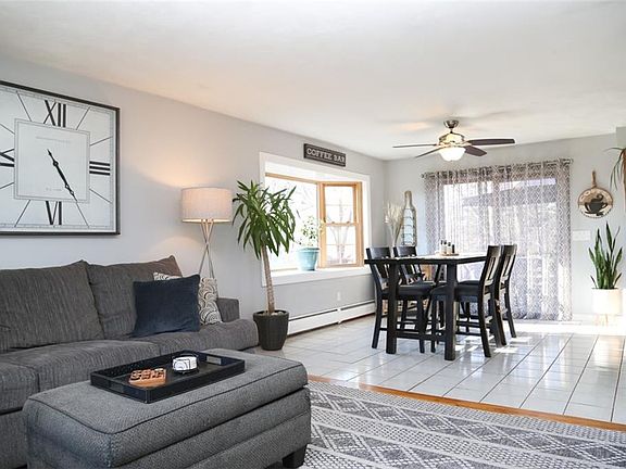3rd image of 50 Wightman St