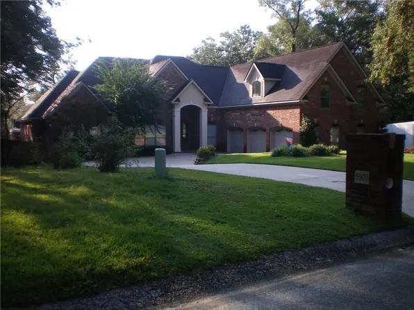 5900 Vaughn Dr E, Satsuma, AL 36572