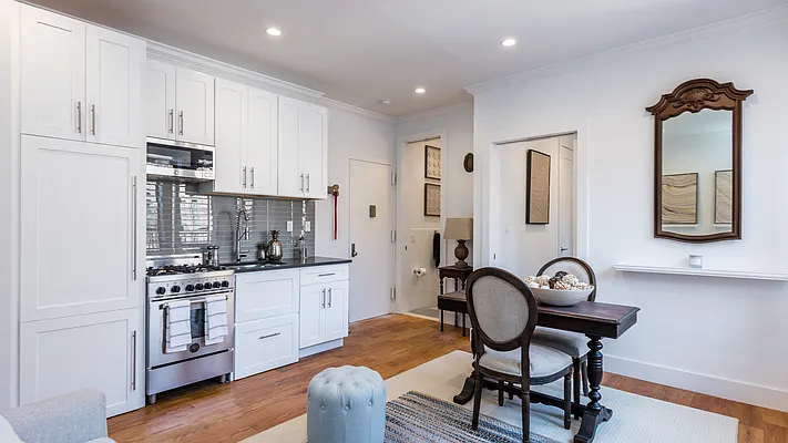 Rented by Nooklyn NYC LLC | media 78