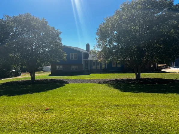 1251 Tubbs Mountain Rd, Travelers Rest, SC 29690