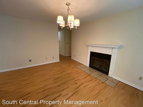 3rd image of 169 W Villa Dr