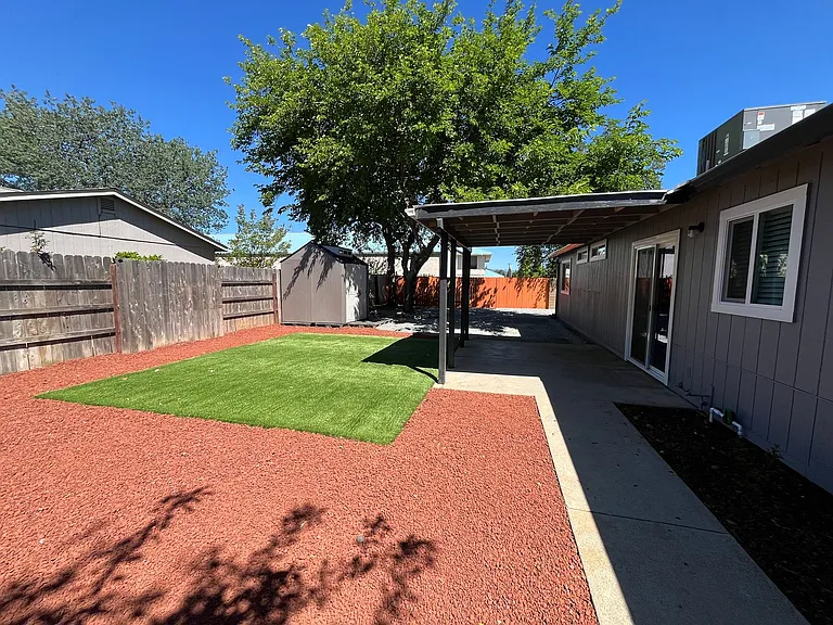 4288 Bradley Dr — Photo 25