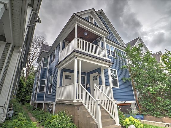 2nd image of 427 Hoyt St
