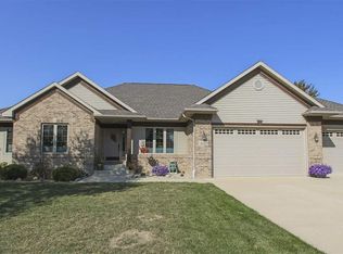 4123 Orchard Hill Dr, Cedar Falls, IA 50613