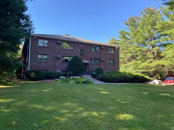 35 Swanson Ct APT 32D, Boxboro, MA 01719
