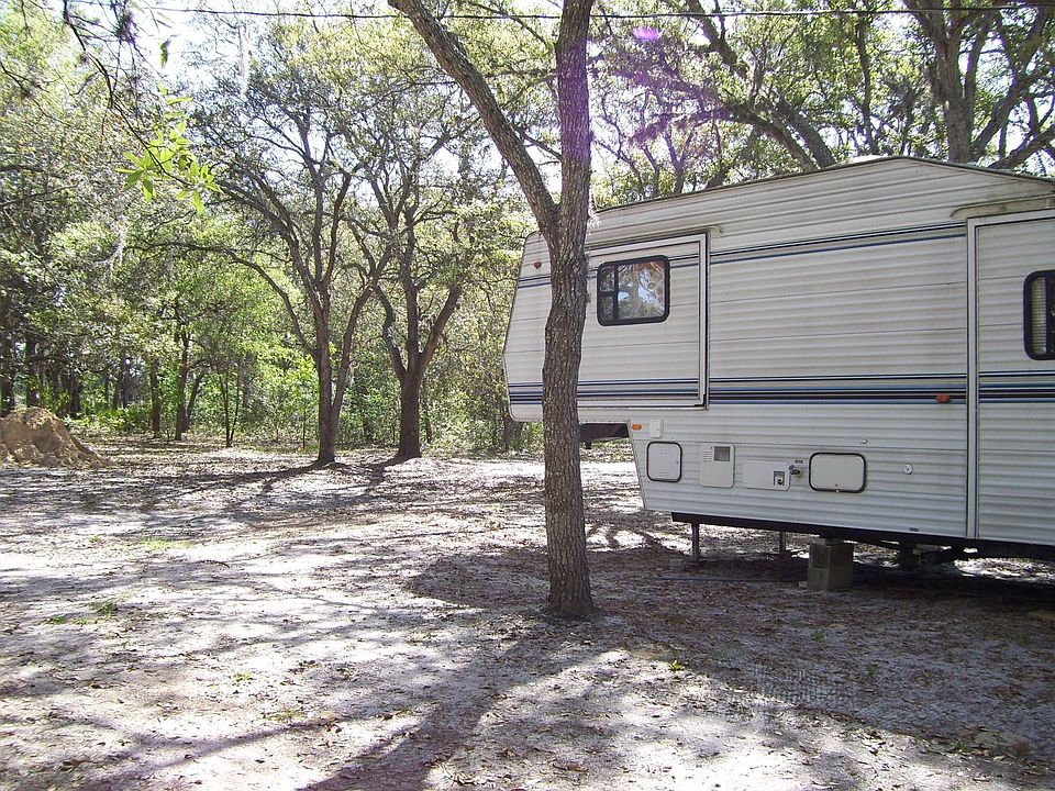 spacious yard!
