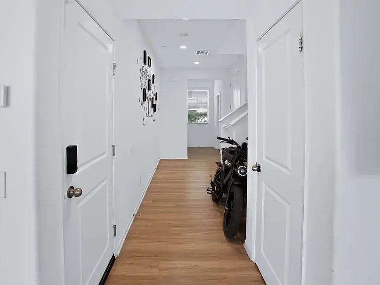 24235 Lilac Ln — Photo 9