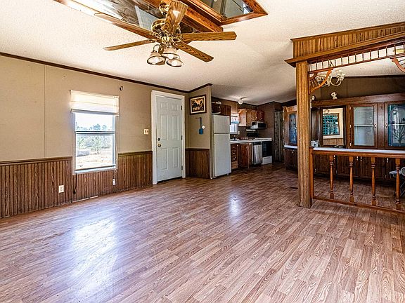 5th image of 23 Shady Creek Dr