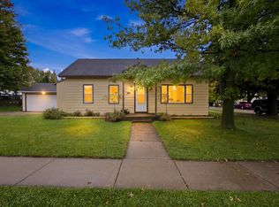 416 W Florence St, Cambria, WI 53923