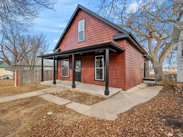 813 6th Ave, Belle Fourche, SD 57717