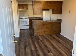 1210 N 39th St APT 2, Grand Forks, ND 58203