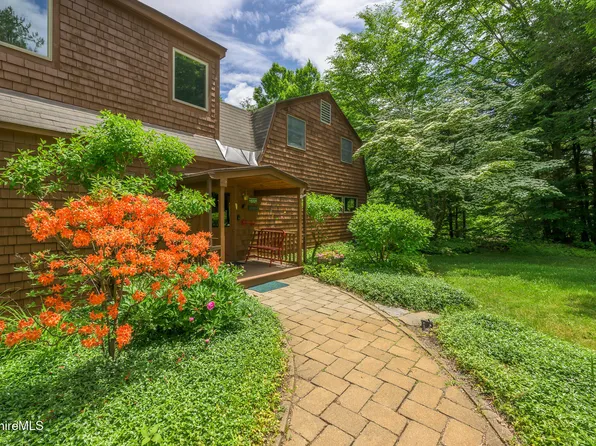 3 Cone Hill Rd, West Stockbridge, MA 01266