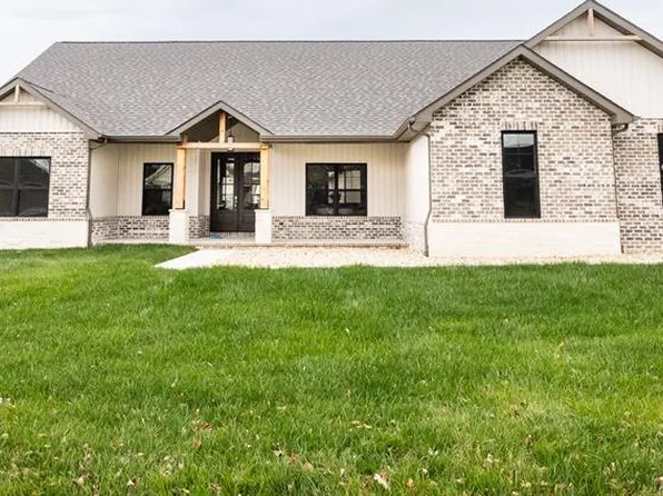 1022 Barteau Dr, Swansea, IL 62226