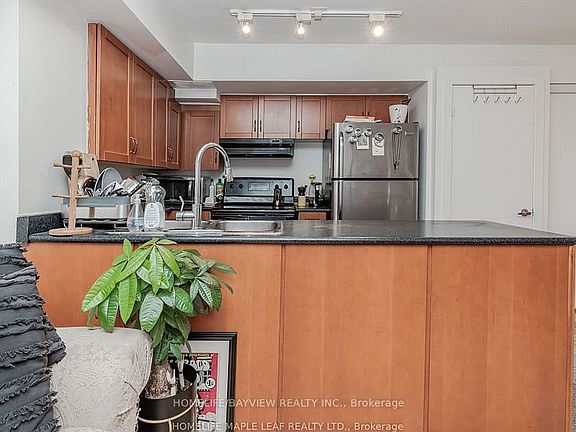 5th image of 21 Earl St #202