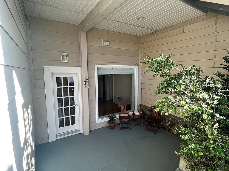 Private Patio with separate entrance
