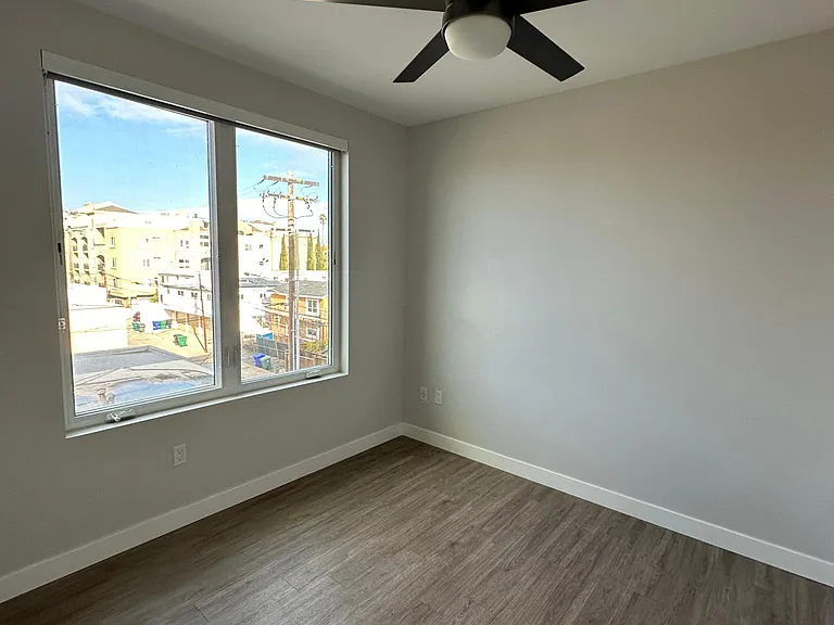 Evoc Hillcrest — Photo 22