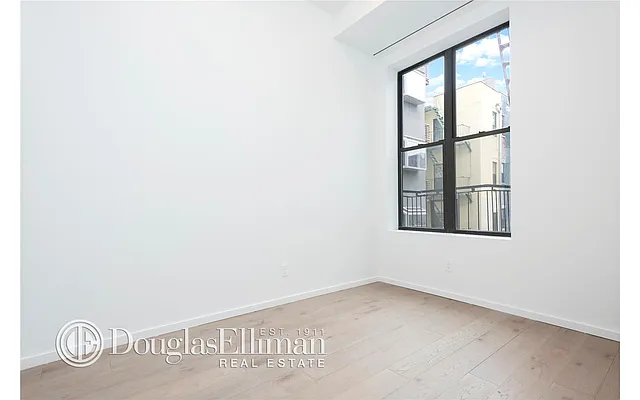 Sold by Douglas Elliman | media 15