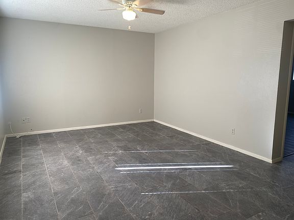 3rd image of 4047 Lakeshore Dr APT A1