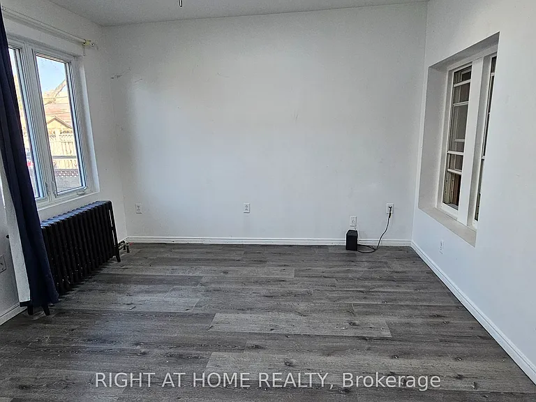 72 11th St #MAIN FLOOR AND 2ND F — Photo 9