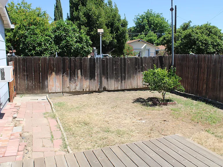 608 Union St — Photo 25