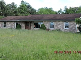 5762 Green Acre Rd, Houtzdale, PA 16651