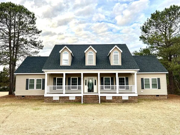 953 State Highway 124 E, Pinetops, NC 27864