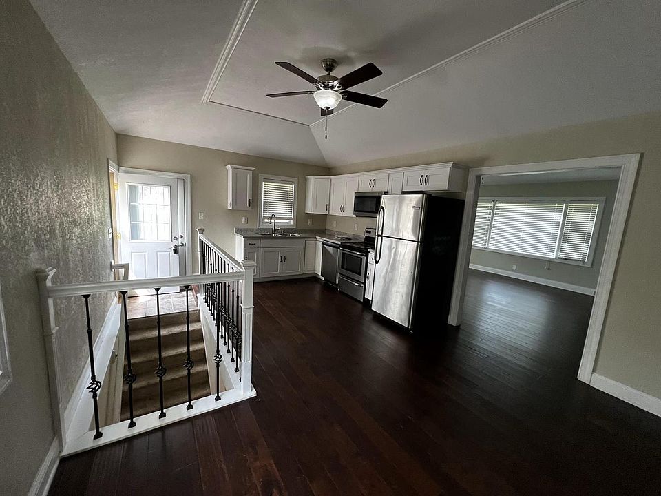 10121 South Nicholson ROAD, Oak Creek, WI 53154 MLS 1835246 Zillow