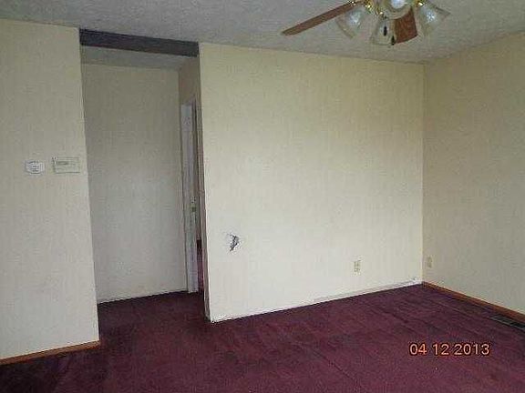5th image of 1608 N Larchmont Dr