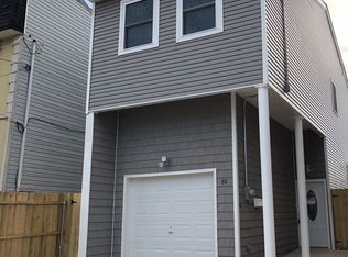 86 Irving Pl, Staten Island, NY 10304