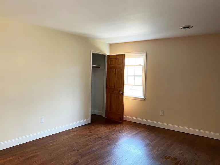 13 Beacon St — Photo 9