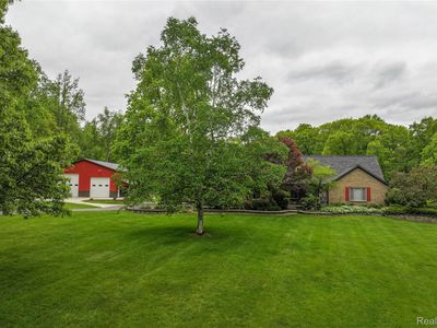 490 Rolling Oaks Dr, Howell, MI, 48843
