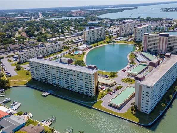 4525 Cove Cir APT 608, Saint Petersburg, FL 33708