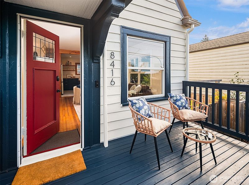 3rd image of 8416 40th Avenue SW