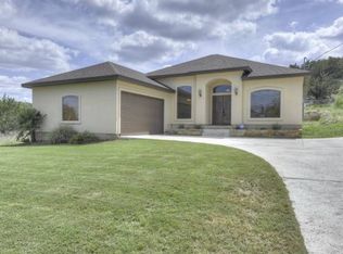 22207 Shotts Dr, Spicewood, TX 78669