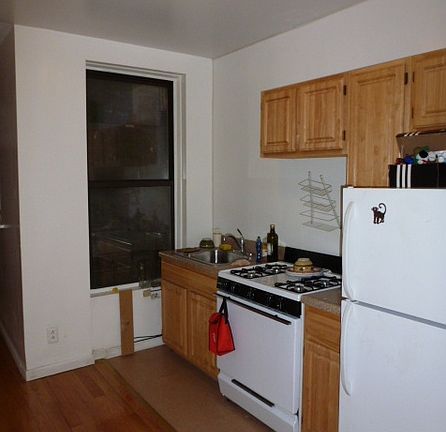 2nd image of 529 W 152nd St APT 21