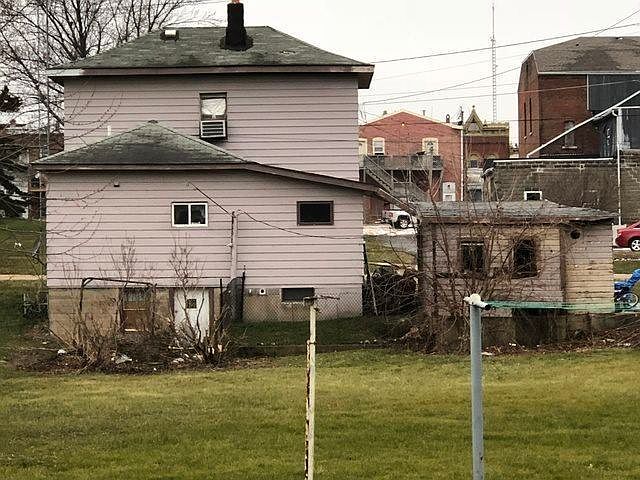 2nd image of 113 S Hudson St