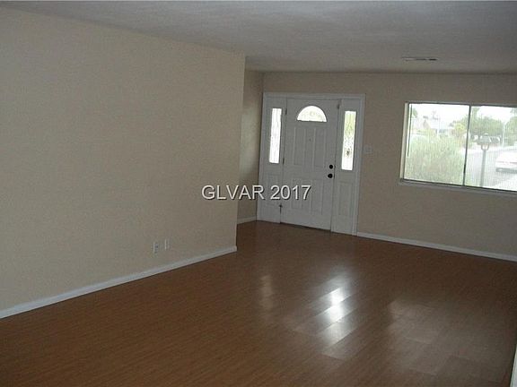 2nd image of 6952 Ten Oaks Ave