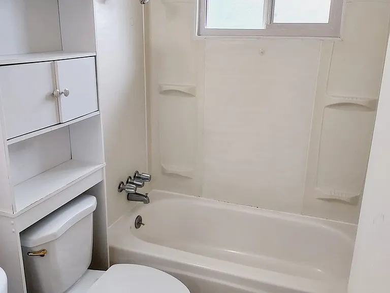 1122 Neil St NE — Photo 41
