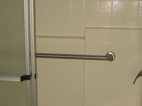 5th image of 5730 Clearwater Dr