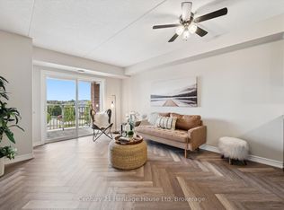 60 Lynnmore St #313, Guelph, ON N1L 0J8