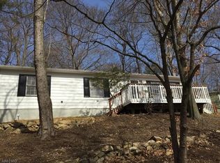 7 Northwood Dr, High Bridge, NJ 08829