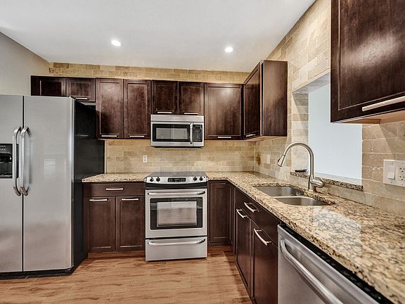 5th image of 2898 SW 22nd Circle #23-2b