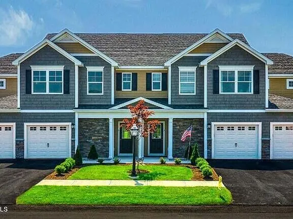 7 Kendra Court, Cohoes, NY 12047