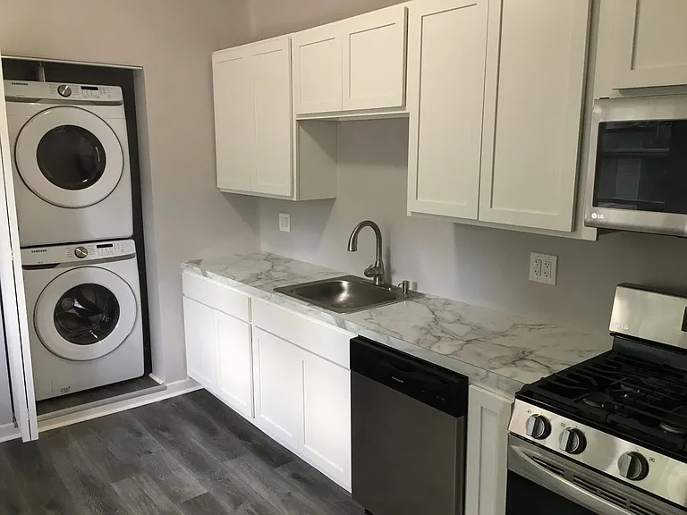 16-18 Packard Ave SE — Photo 16