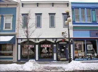172 E Main St, Harbor Springs, MI 49740