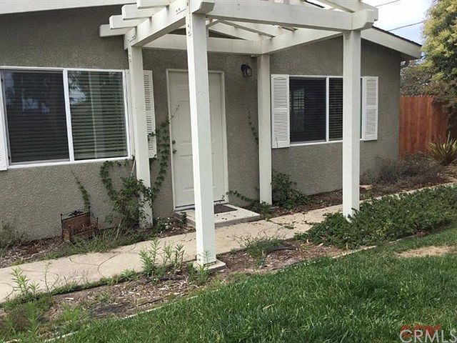 2nd image of 2546 Callender Rd